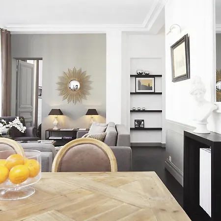 Livinparis - Luxury 3 Bedrooms Le Louvre I * Paris