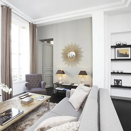 Livinparis - Luxury 3 Bedrooms Le Louvre I Apartment *